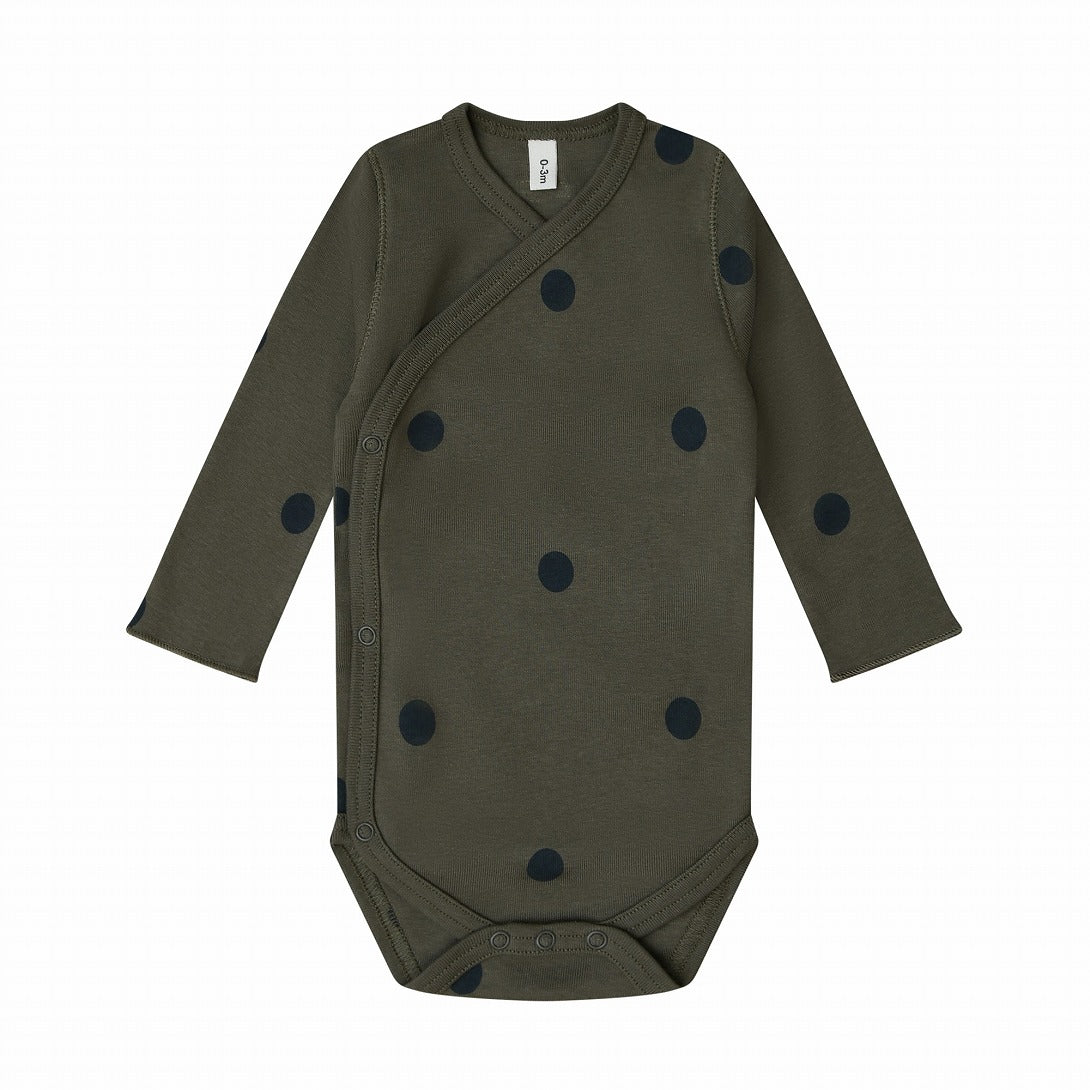organic zoo】Olive Dots Wrap Bodysuit ロンパース 0-3M,3-6M,6-12M ベビー服  おしゃれなギフトショップ【Coucoubebe/ククベベ】