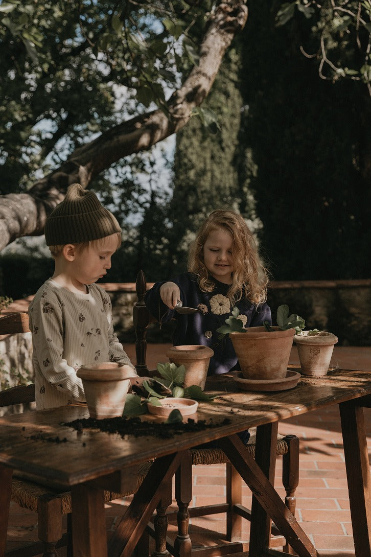 【garbo&friends】Prune Green Rib Jersey LS T-shirt 長袖Ｔシャツ 1-2y,3-4y,5-6y  | Coucoubebe/ククベベ