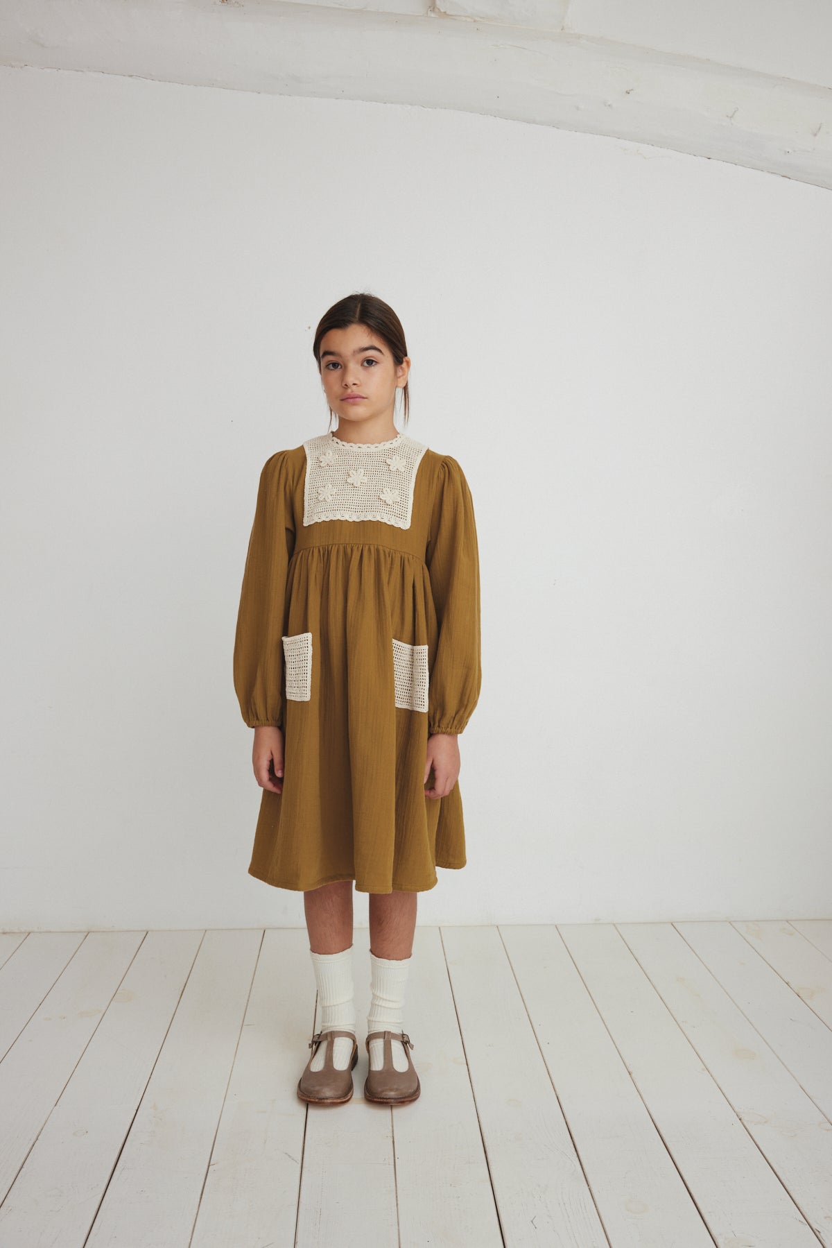 【Bebe Organic】Myla Dress Mustard ワンピース 2Y,4Y  | Coucoubebe/ククベベ