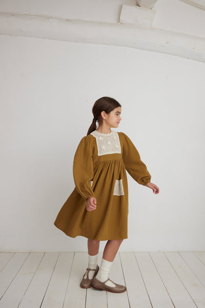 【Bebe Organic】Myla Dress Mustard ワンピース 2Y,4Y（Sub Image-4） | Coucoubebe/ククベベ