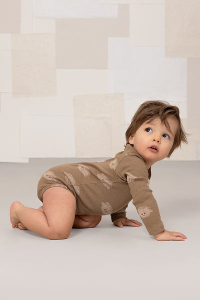 【STUDIO BOHEME】【9月上旬発送】WOODY BODYSUIT MOCHA/DOGS ロンパース 6m,12m（Sub Image-3） | Coucoubebe/ククベベ
