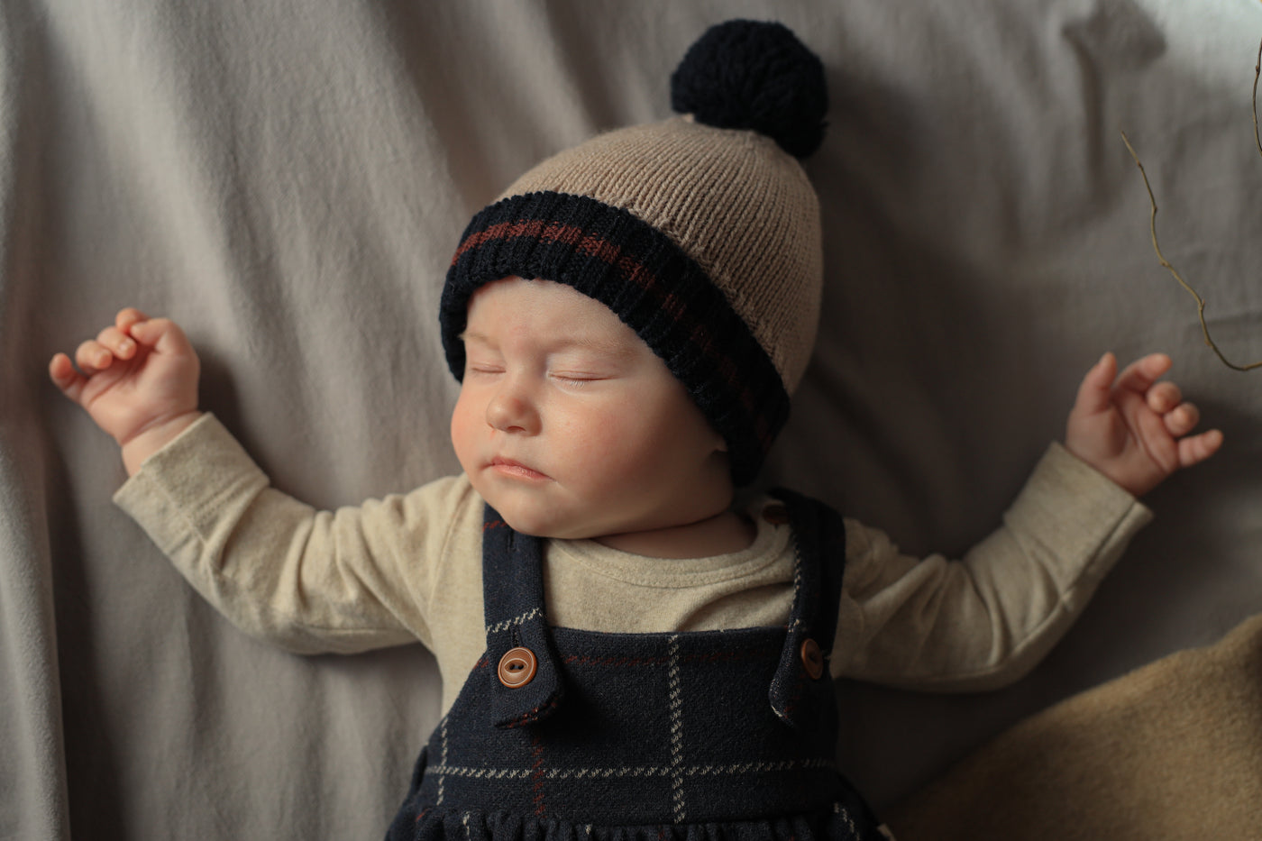 【1＋in the family】BRIAN college beanie tortora 帽子 T2,T3,T4  | Coucoubebe/ククベベ