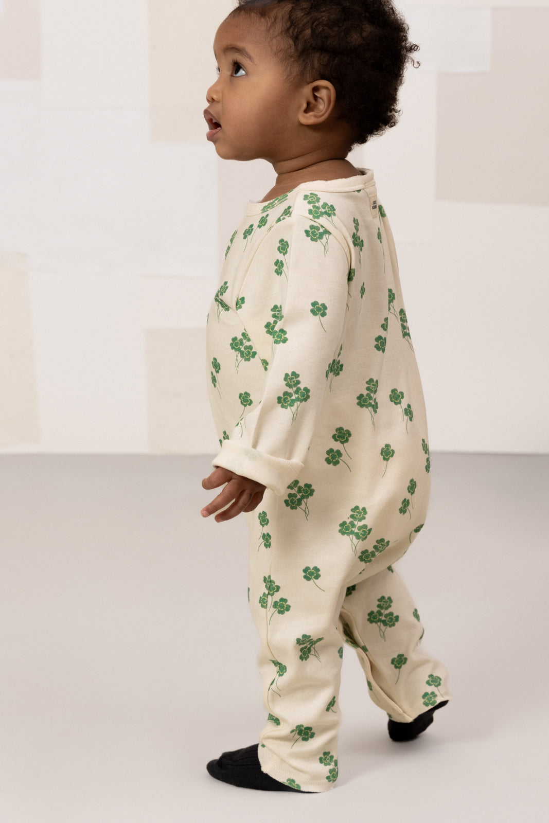 【STUDIO BOHEME】【9月上旬発送】BEN JUMPSUIT ECRU/CLOVERS ロンパース 6m,12m,18m  | Coucoubebe/ククベベ