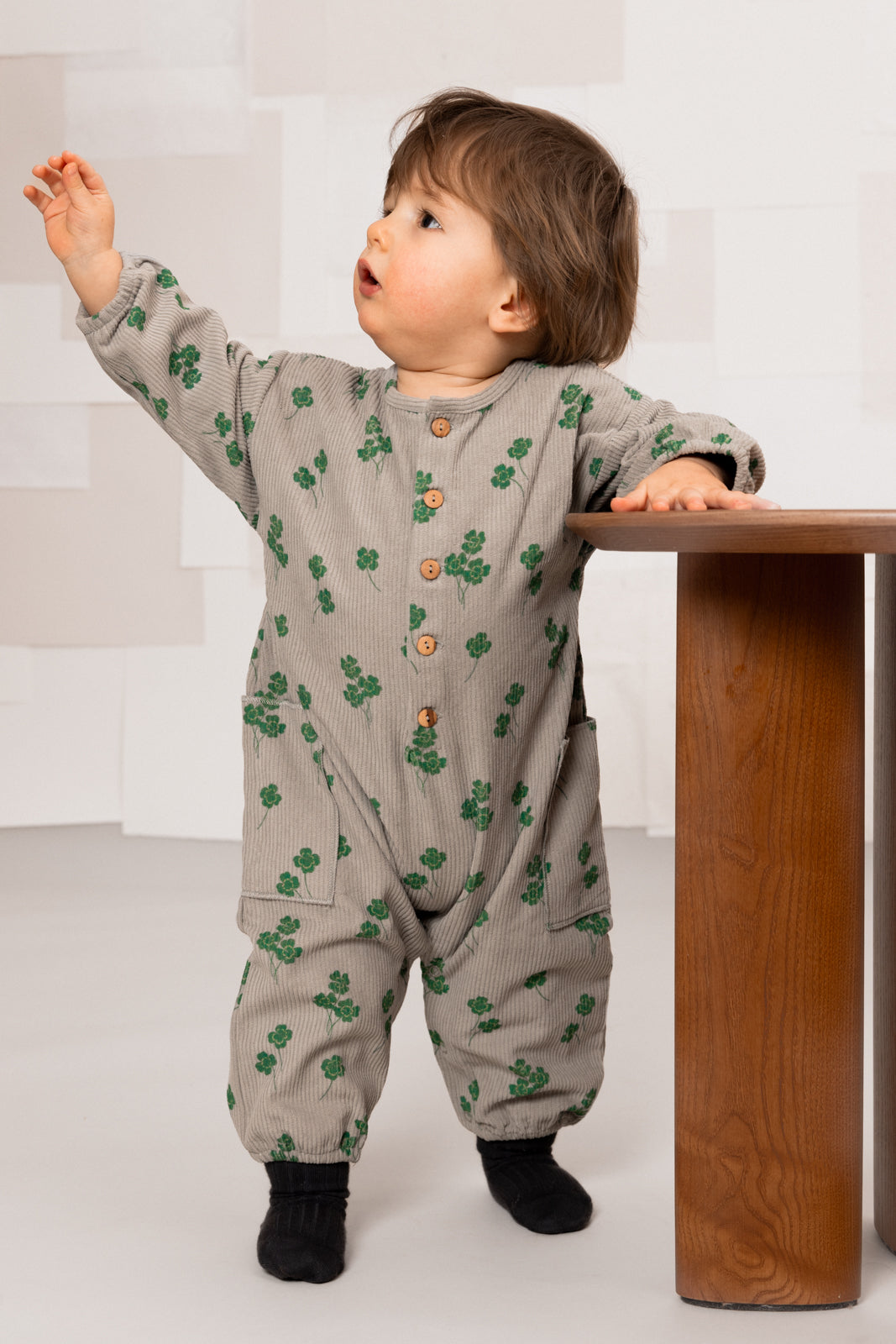 【STUDIO BOHEME】【9月上旬発送】BIG PAPI JUMPSUIT GREY/CLOVERS ロンパース 6m,12m,18m,24m  | Coucoubebe/ククベベ