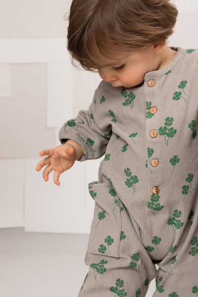 【STUDIO BOHEME】【9月上旬発送】BIG PAPI JUMPSUIT GREY/CLOVERS ロンパース 6m,12m,18m,24m（Sub Image-4） | Coucoubebe/ククベベ