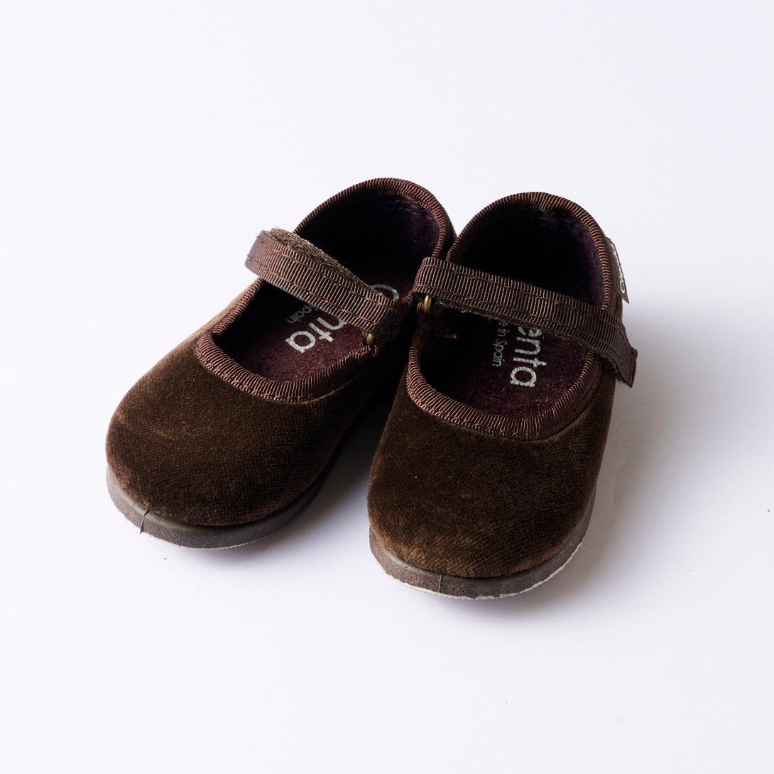 【Cienta】ベロアストラップシューズ MARRON size20-25  | Coucoubebe/ククベベ