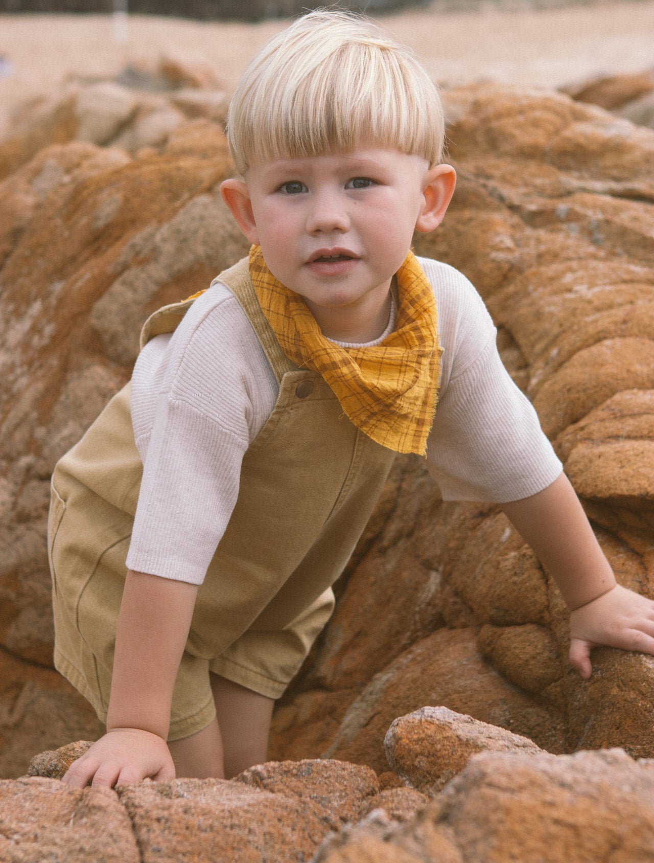 【GROWN】Organic Everyday Twill Short Overalls Mustard オーバーオール 6-12m,12-18m,18-24m,2-3y,3-4y  | Coucoubebe/ククベベ