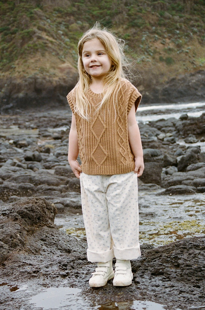 【GROWN】Chunky Cable Knit Vest Toast ベスト 12-18m,18-24m,2-3y,3-4y  | Coucoubebe/ククベベ
