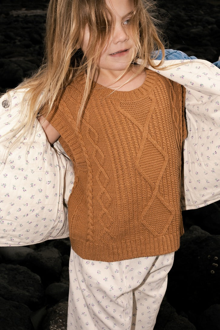 【GROWN】Chunky Cable Knit Vest Toast ベスト 12-18m,18-24m,2-3y,3-4y  | Coucoubebe/ククベベ