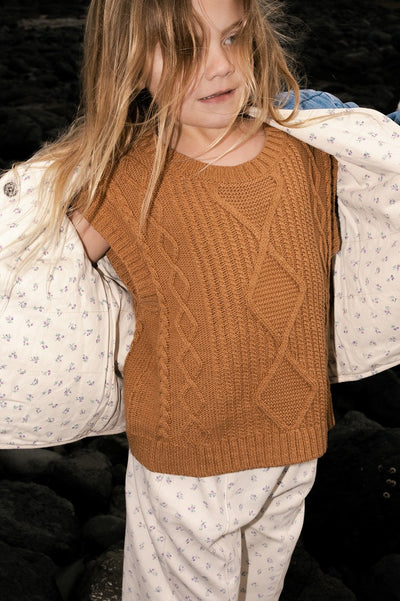 【GROWN】Chunky Cable Knit Vest Toast ベスト 12-18m,18-24m,2-3y,3-4y（Sub Image-9） | Coucoubebe/ククベベ
