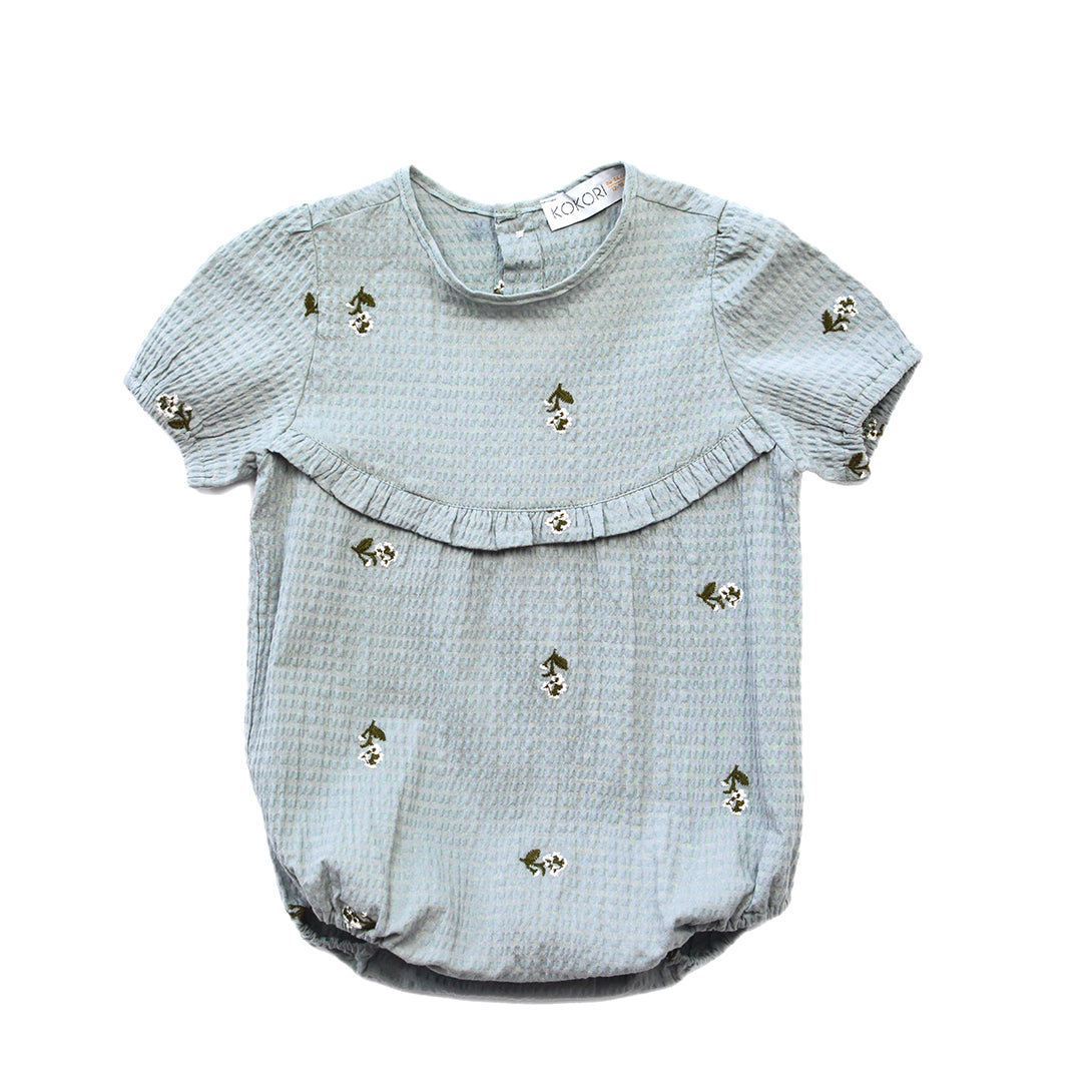 【KOKORI】【40％off】PEARL ROMPERS  SAGE FLOWERS　刺繍ロンパース　12/18m,18/24m  | Coucoubebe/ククベベ