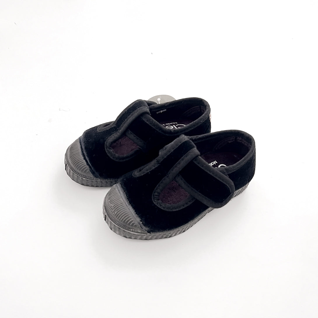 【Cienta】T strap shoes velour  NEGRO ベロアTストラップシューズ size21-26  | Coucoubebe/ククベベ