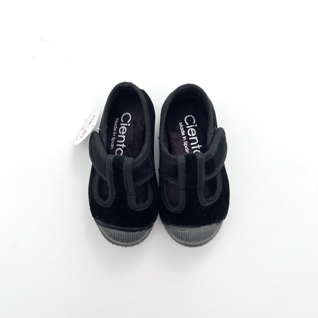 【Cienta】T strap shoes velour  NEGRO ベロアTストラップシューズ size21-26  | Coucoubebe/ククベベ