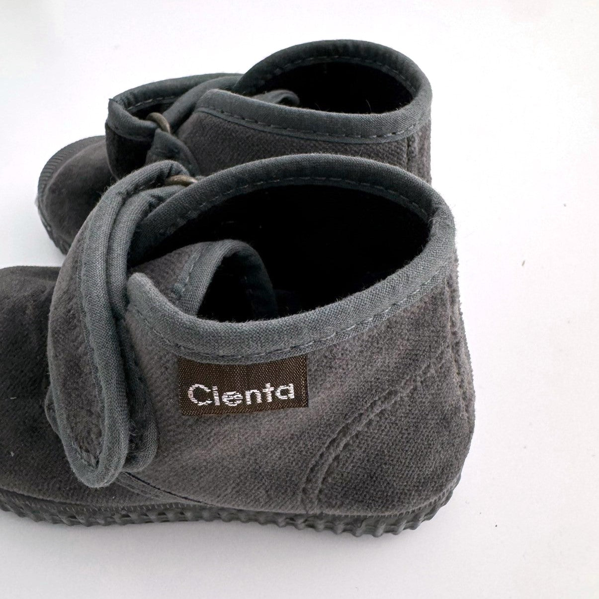 【Cienta】ベルクロベロアブーツ GRIS size21-26  | Coucoubebe/ククベベ