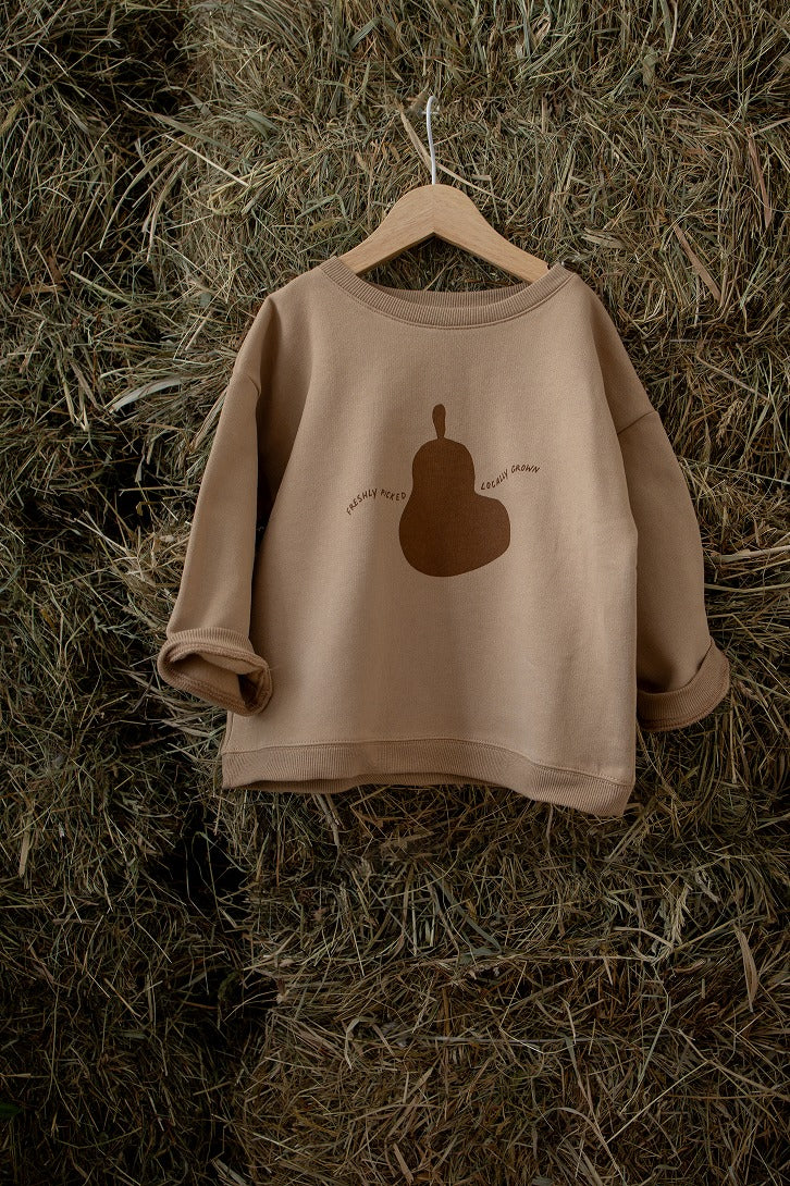 【organic zoo】Pear Slogan Sweatshirt スウェット 6-12M,1-2Y,2-3Y,3-4Y,4-5Y  | Coucoubebe/ククベベ