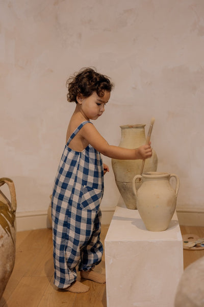 【organic zoo】Pottery Blue Gingham Artisan Jumpsuit ジャンプスーツ 0-6M,6-12M,1-2Y,2-3Y,3-4Y（Sub Image-5） | Coucoubebe/ククベベ