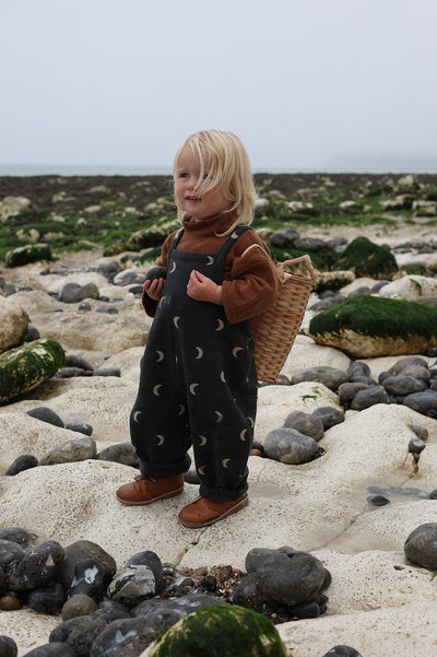 【organic zoo】Charcoal Midnight Dungarees ダンガリー 1-2Y,2-3Y,3-4Y（Sub Image-3） | Coucoubebe/ククベベ