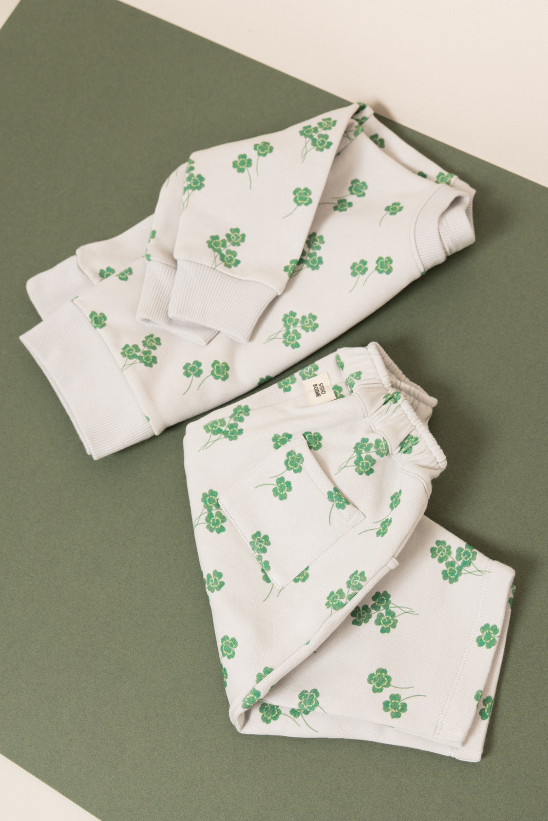 【STUDIO BOHEME】【9月上旬発送】BART SWEAT-SHIRT GREY/CLOVERS スウェット 12m,18m,24m,36m,4y  | Coucoubebe/ククベベ