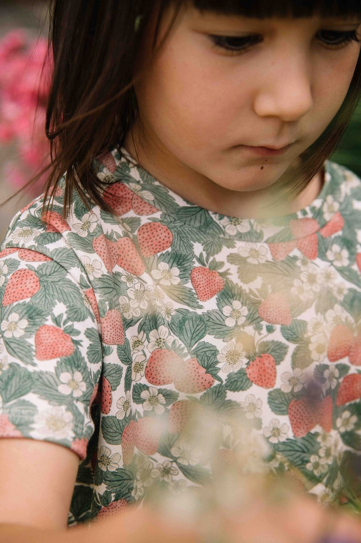 【STUDIO BOHEME】TSHIRT ESSENTIAL STRAWBERRY Tシャツ 12m,18m,24m,36m,4y  | Coucoubebe/ククベベ