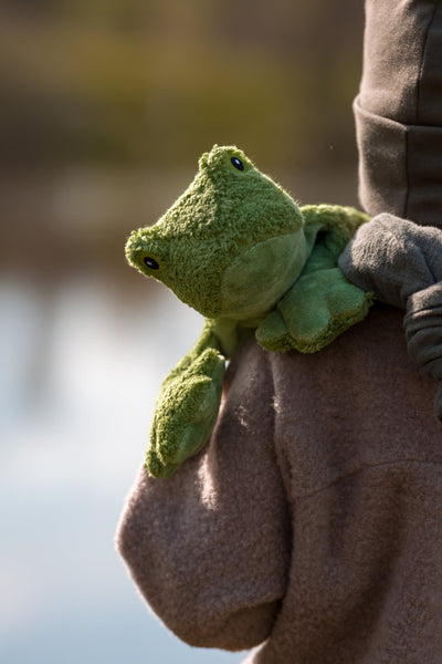 【SENGER Naturwelt】Cuddly Animal Frog small カエルのぬいぐるみ Sサイズ（Sub Image-3） | Coucoubebe/ククベベ