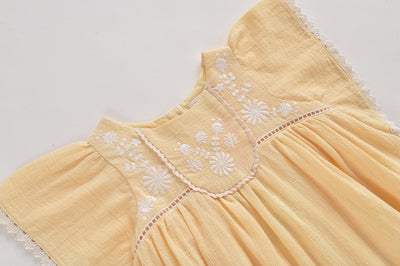 【LOUISE MISHA】【40％off】DRESS JOHANNA VANILLA　刺繍ワンピース（Sub Image-3） | Coucoubebe/ククベベ
