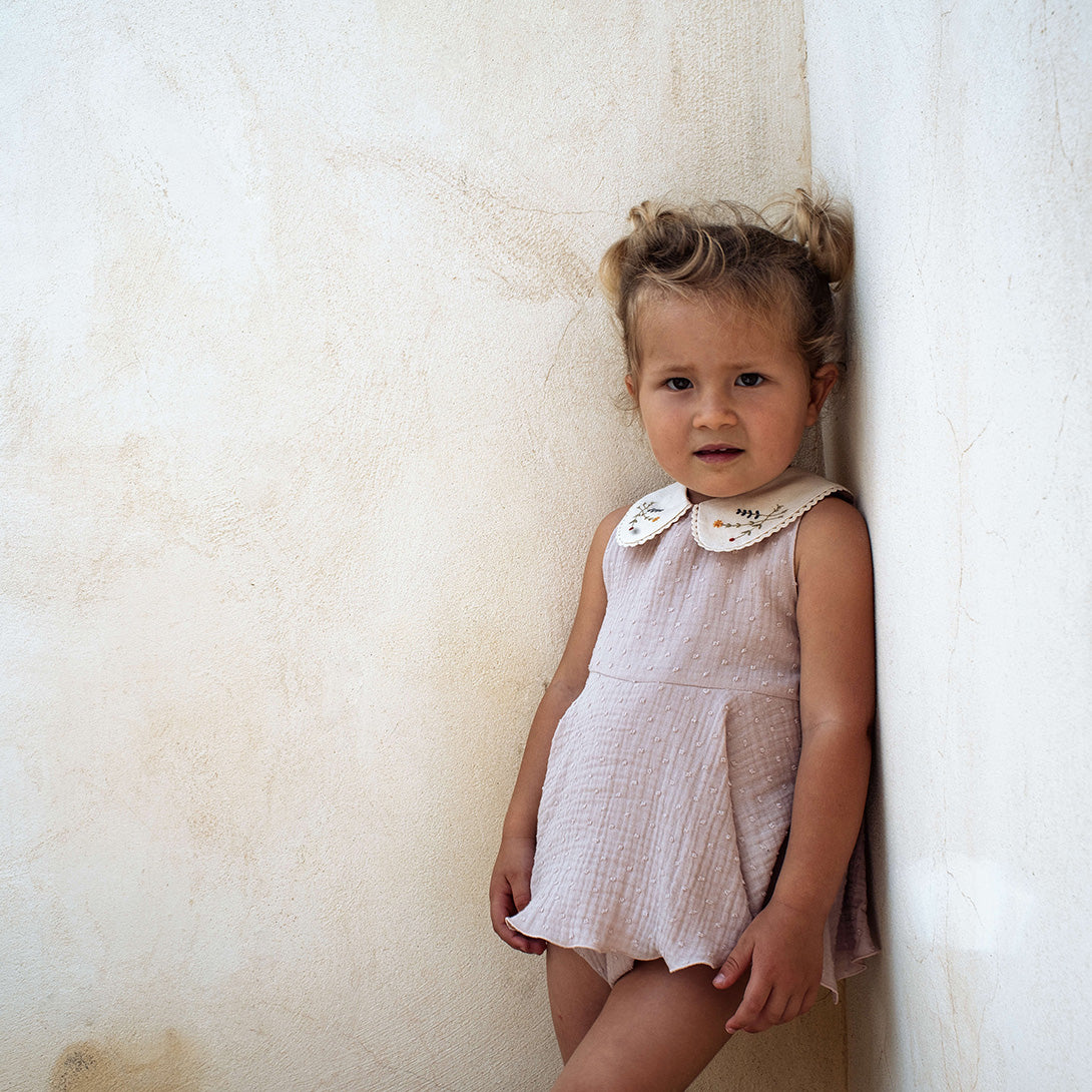 Coucoubébé-baby】Popelin Pink romper suit with embroidered Mod.7.2